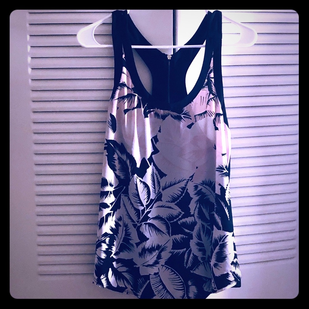 Express top size medium